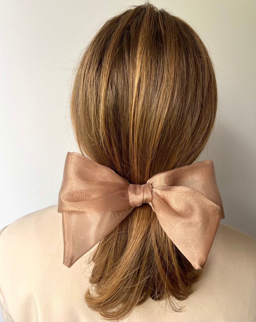 Nude bow hair clip