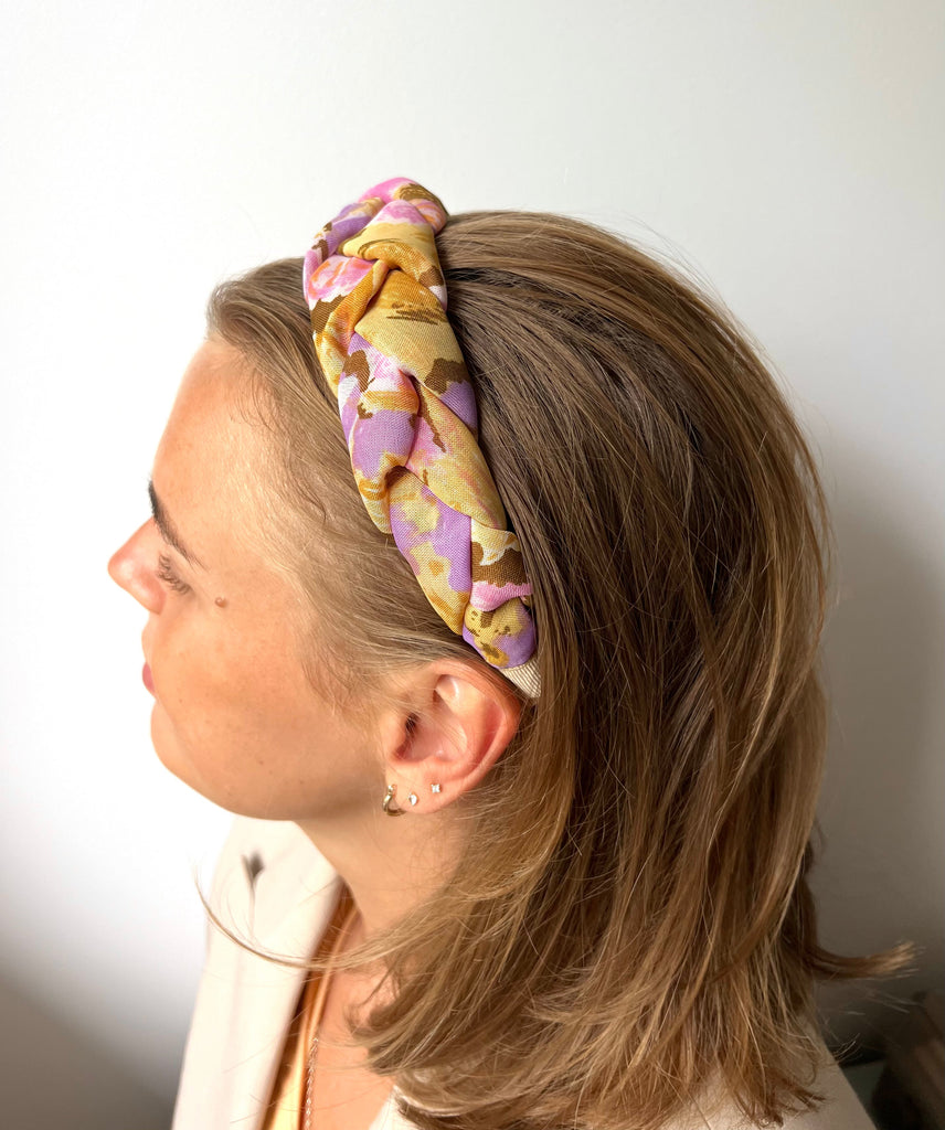 Colourfull headband with flowers