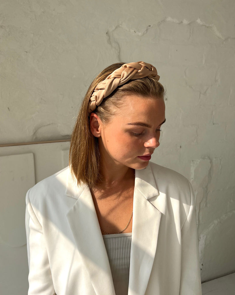 Nude woven headband