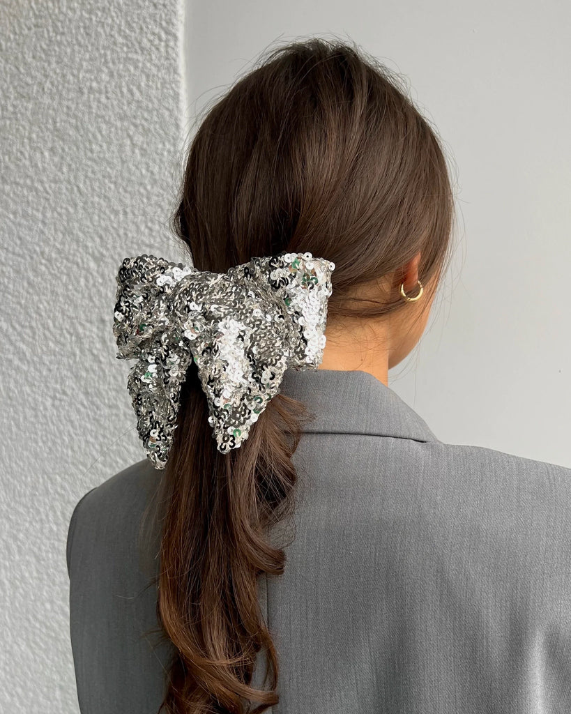 Silver bow barrette