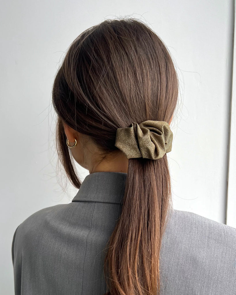 Shining chaki scrunchie hair clip