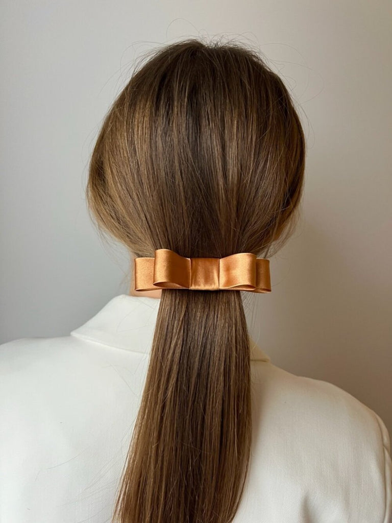 Spritz ribbon hair clip