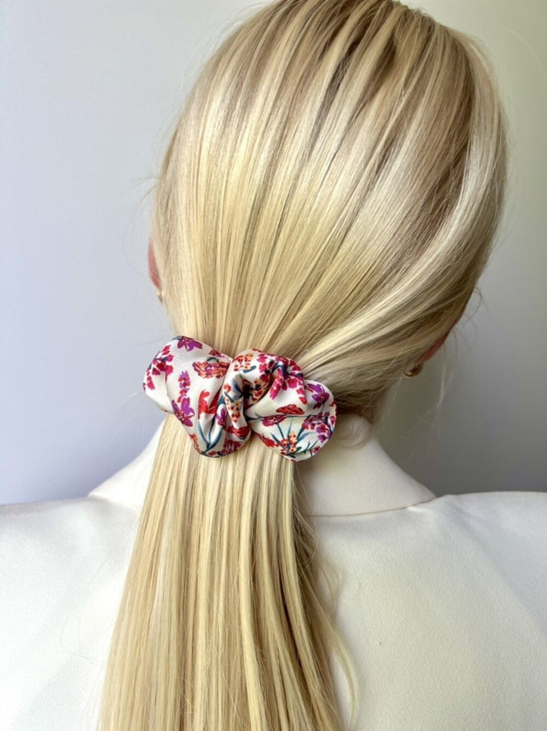 White hair clip with flowers